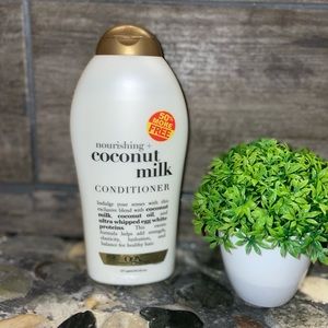 OGX Nourishing Coconut Milk Conditioner w/ Egg White Protein Hydrate Hair new
